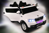 Детский электромобиль River Toys BMW T001TT 4Х4 140 W Белый Детский электромобиль River Toys BMW T001TT 4Х4 140 W Белый
