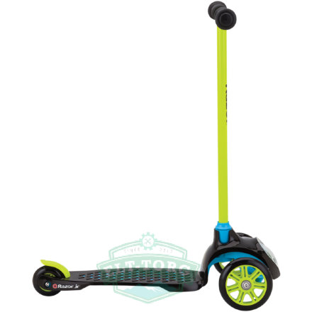 Трёхколёсный самокат Razor T3 зеленый