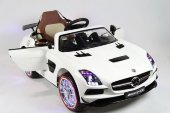 Электромобиль RiverToys Mercedes-Benz A333AA-VIP-WHITE Электромобиль RiverToys Mercedes-Benz A333AA-VIP-WHITE