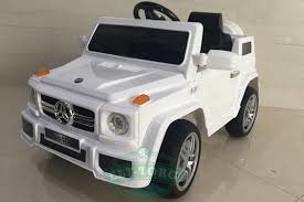 Электромобиль River Toys Mers O004OO VIP 70 W Белый Электромобиль River Toys Mers O004OO VIP 70 W Белый